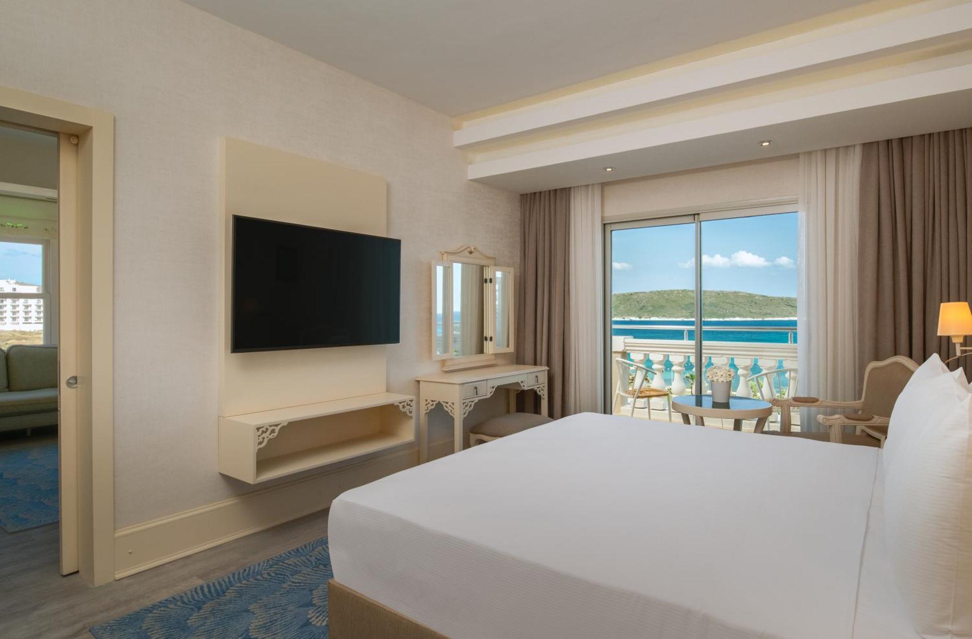 Dolce By Wyndham Cesme Алакати Екстериор снимка