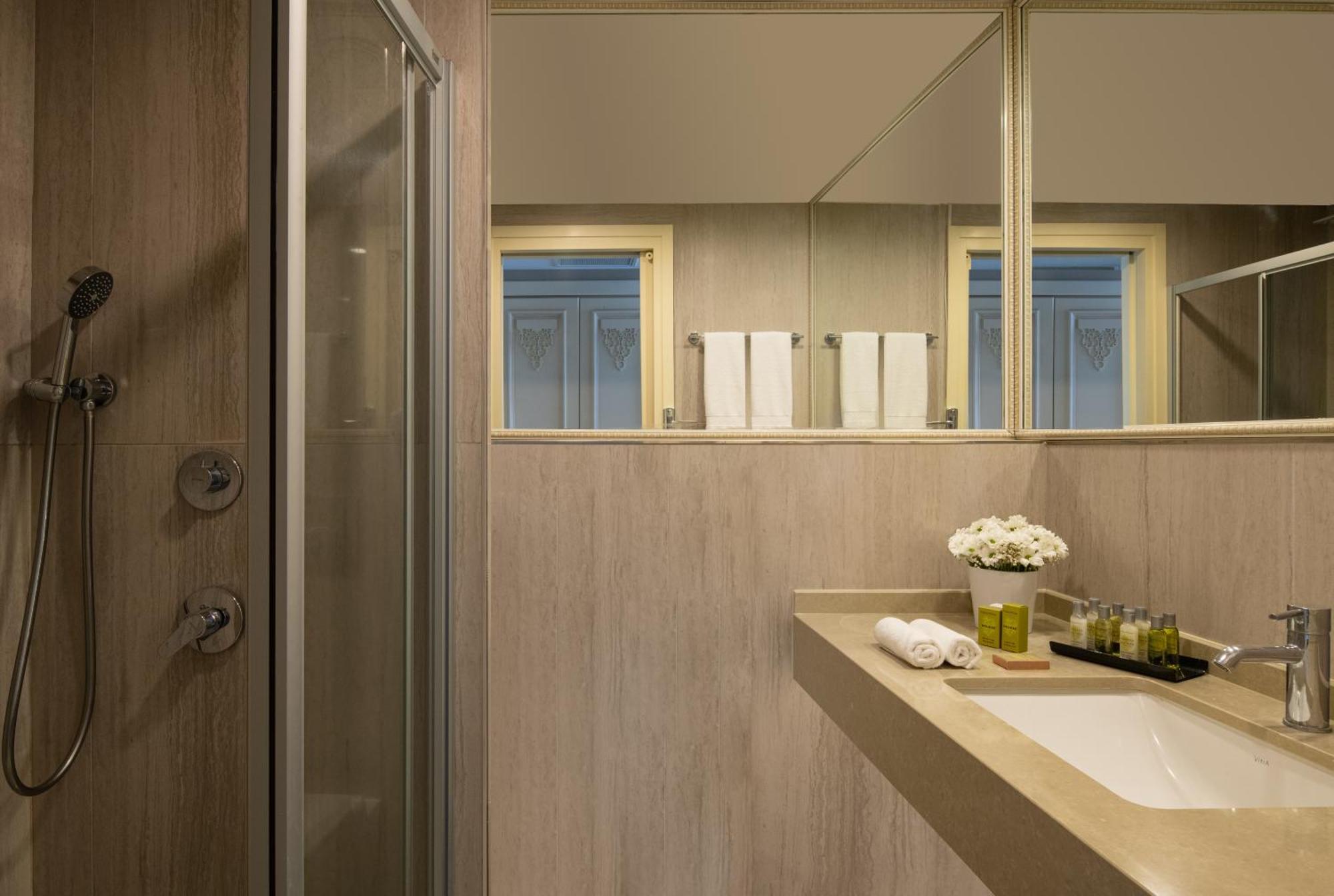 Dolce By Wyndham Cesme Алакати Екстериор снимка