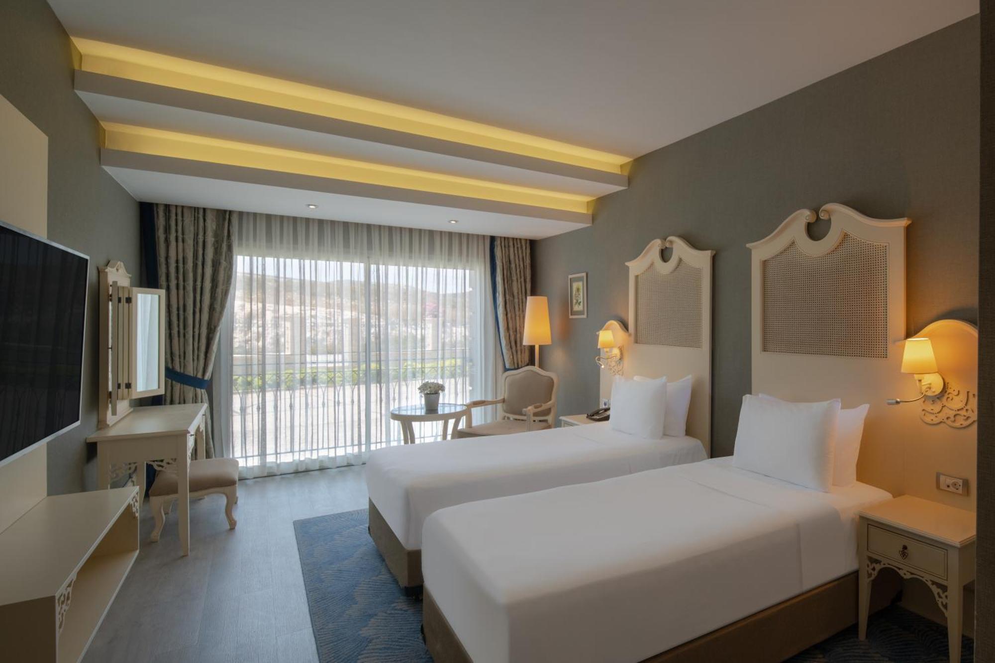 Dolce By Wyndham Cesme Алакати Екстериор снимка
