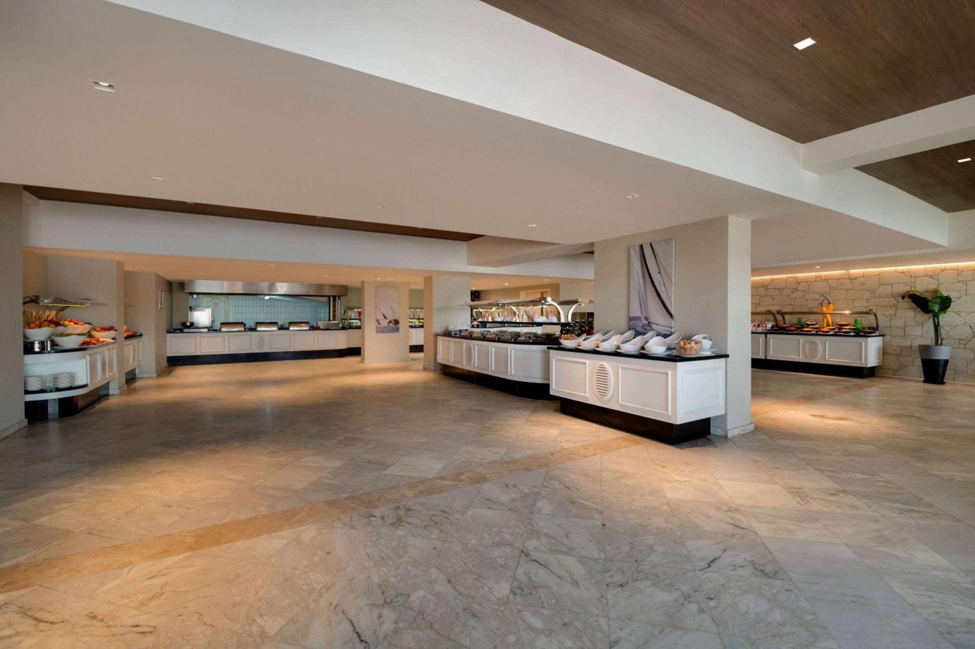 Dolce By Wyndham Cesme Алакати Екстериор снимка