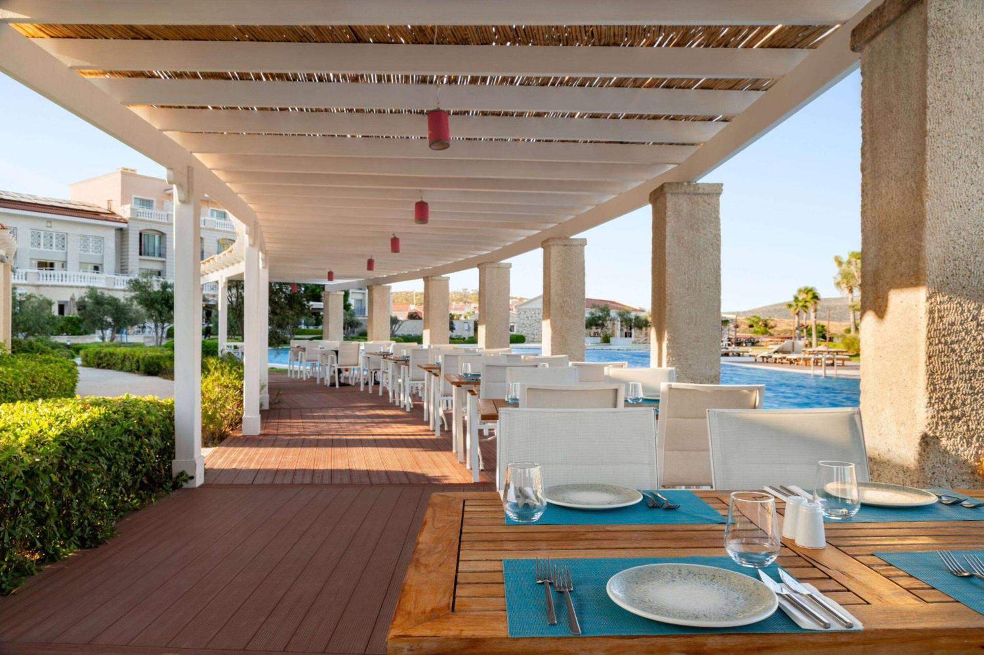 Dolce By Wyndham Cesme Алакати Екстериор снимка