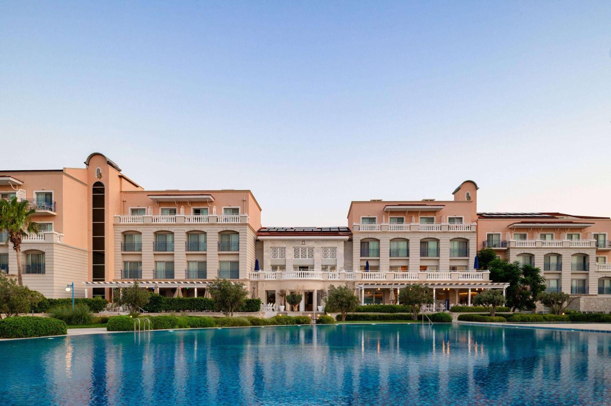 Dolce By Wyndham Cesme Алакати Екстериор снимка