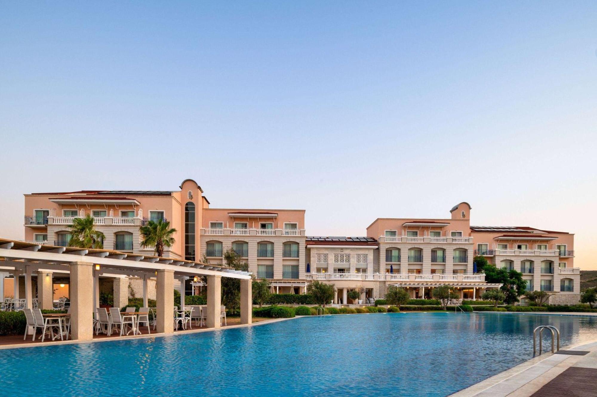 Dolce By Wyndham Cesme Алакати Екстериор снимка