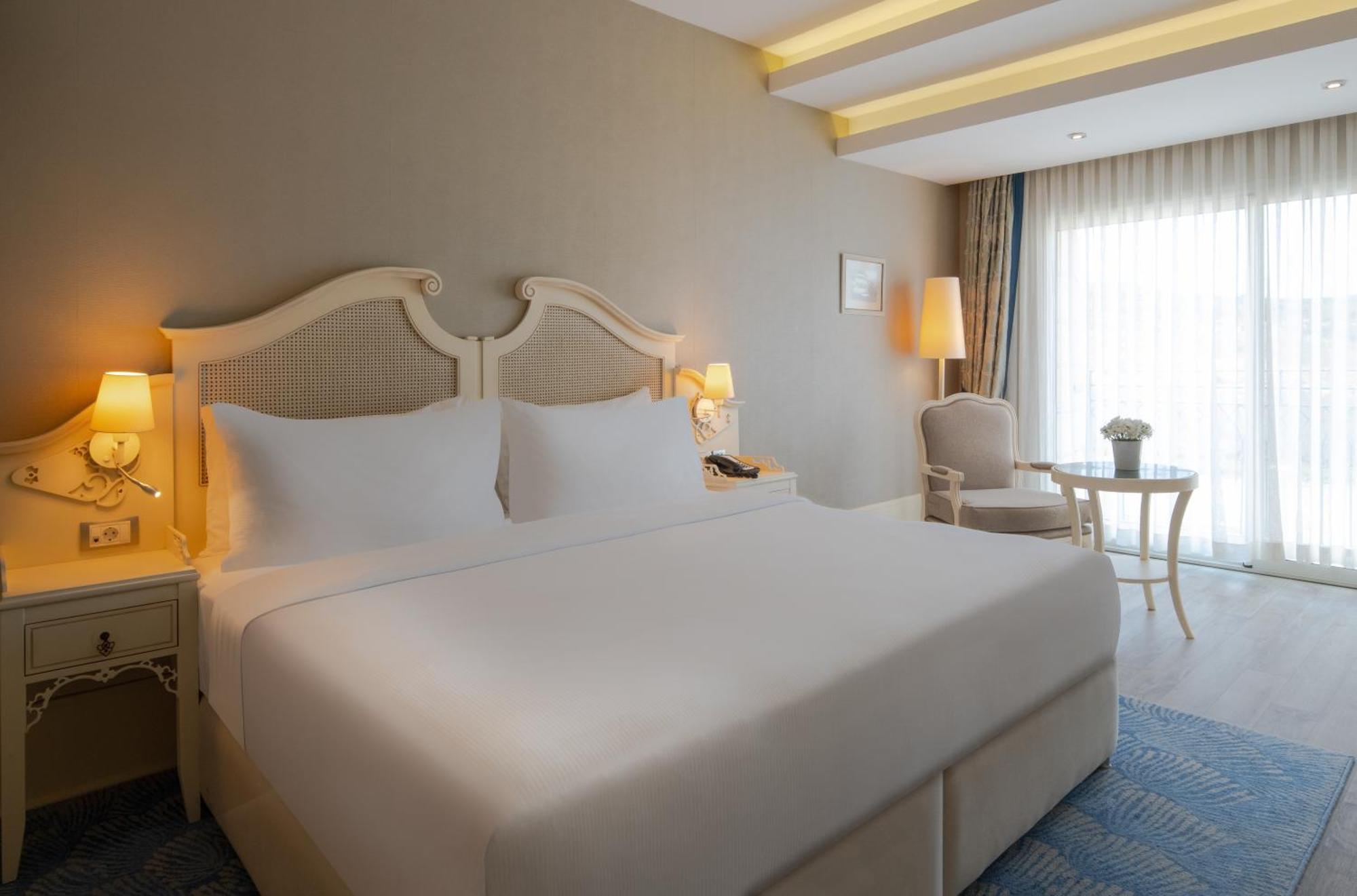 Dolce By Wyndham Cesme Алакати Екстериор снимка